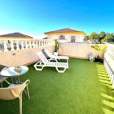 Pretty Bungalow With Private Terrace โปลอป ภายนอก รูปภาพ