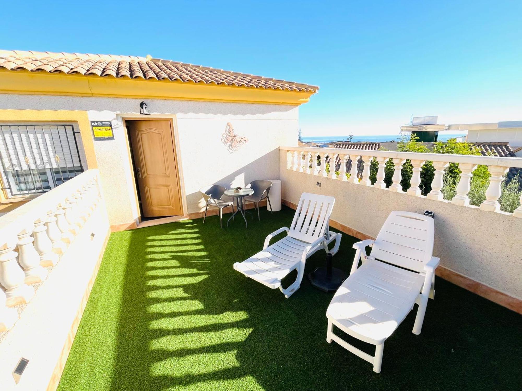 Pretty Bungalow With Private Terrace โปลอป ภายนอก รูปภาพ