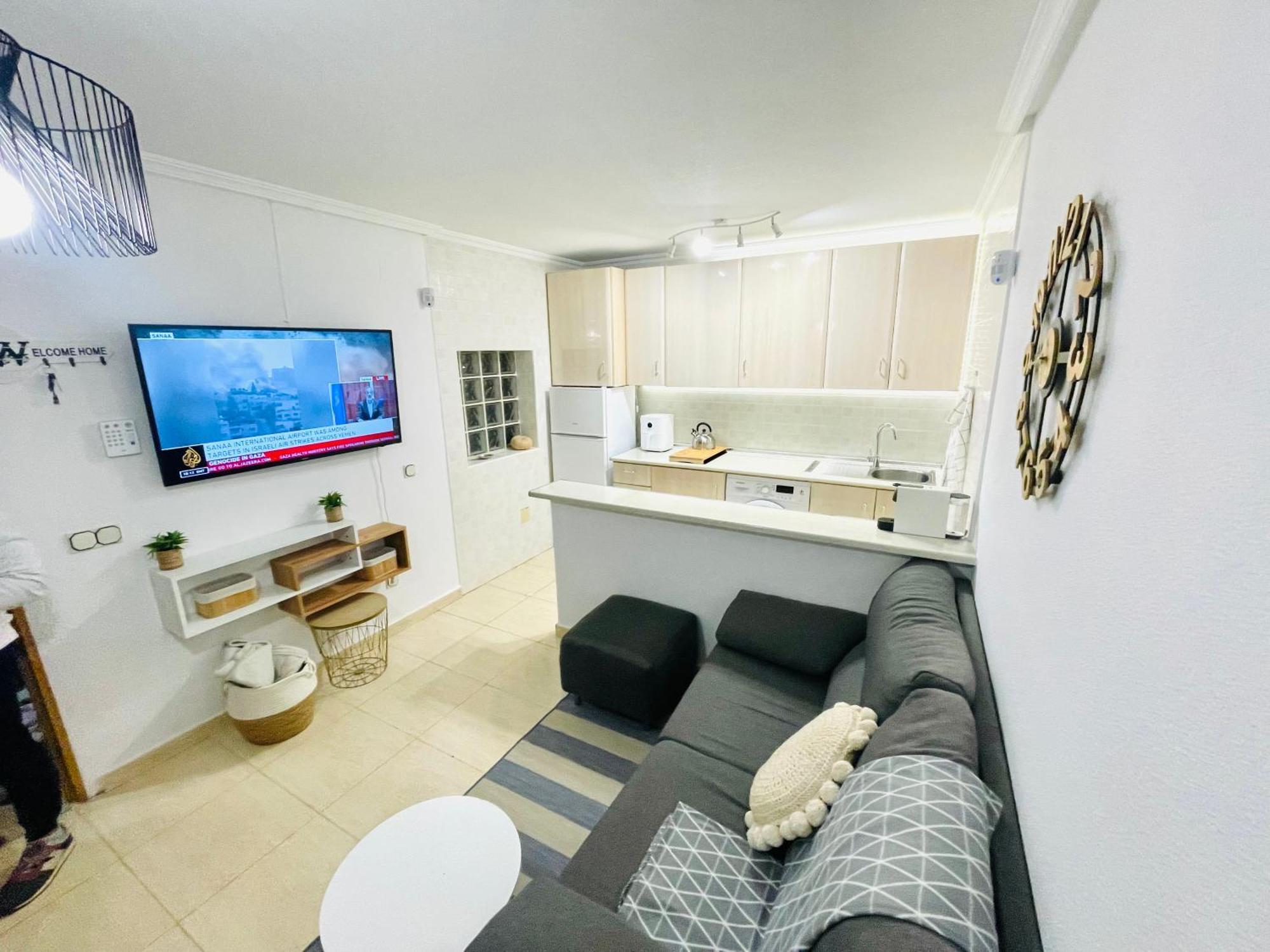 Pretty Bungalow With Private Terrace โปลอป ภายนอก รูปภาพ